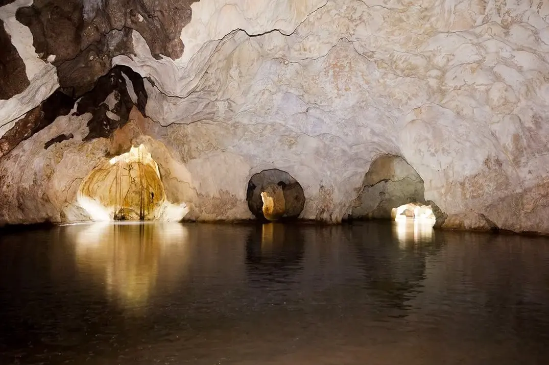 Viaje al centro del Refugio de Fauna Silvestre de Cuare, Cueva de Monte Alto. En dos visitas aco (2)